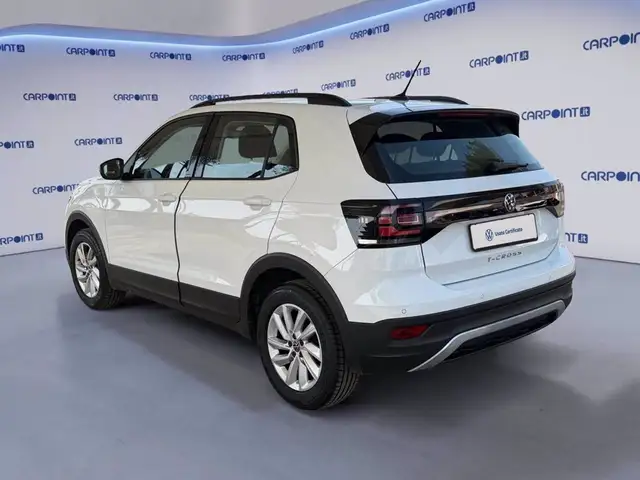 Volkswagen T-Cross view 4