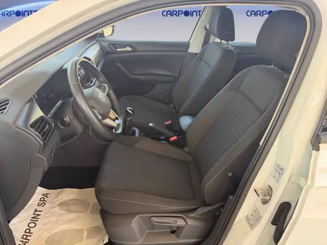 Volkswagen T-Cross view 10