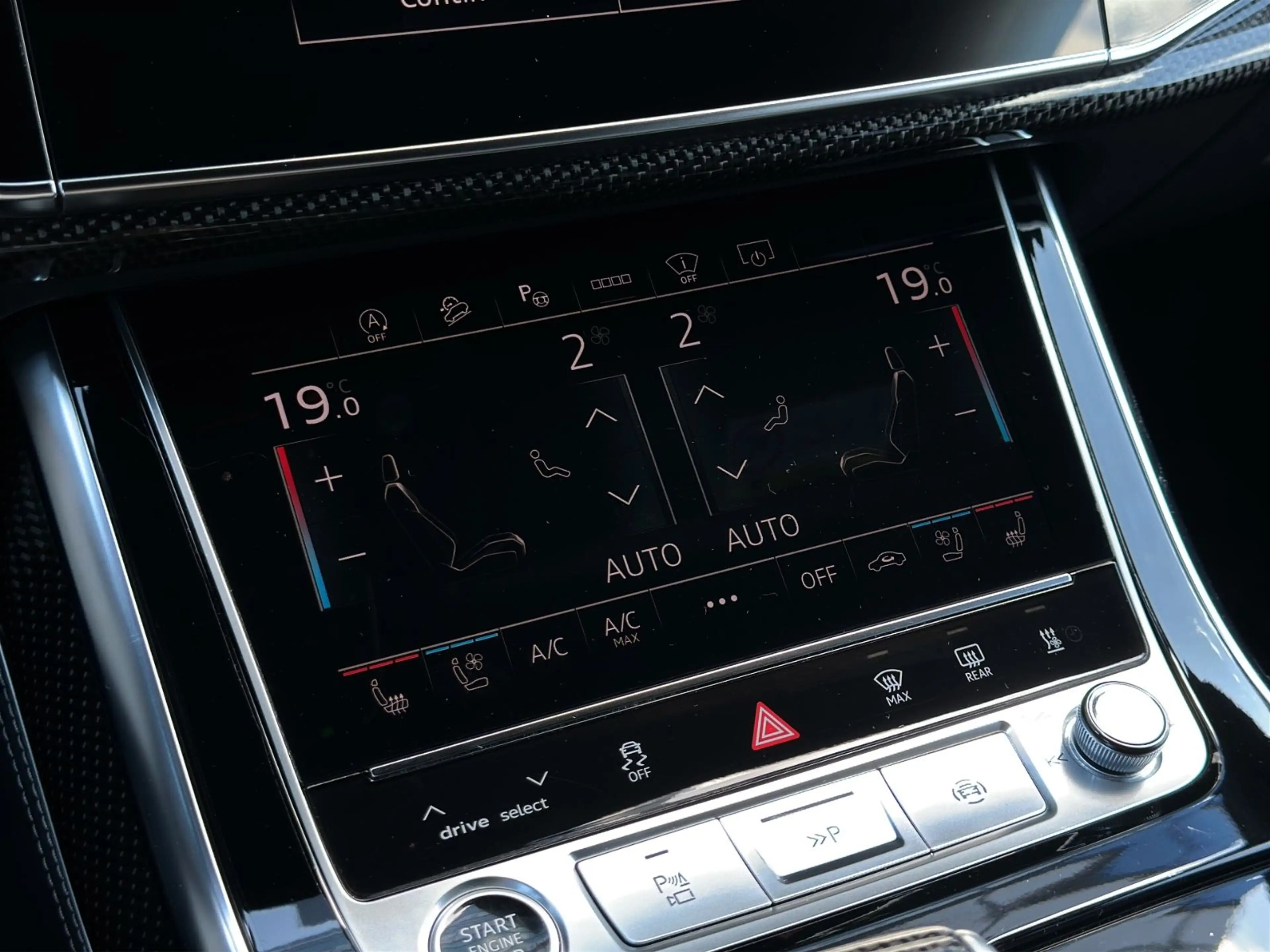 Audi Q8 TFSI Quattro Competition°B&O°PANO°HUD°MASS° — photo 9