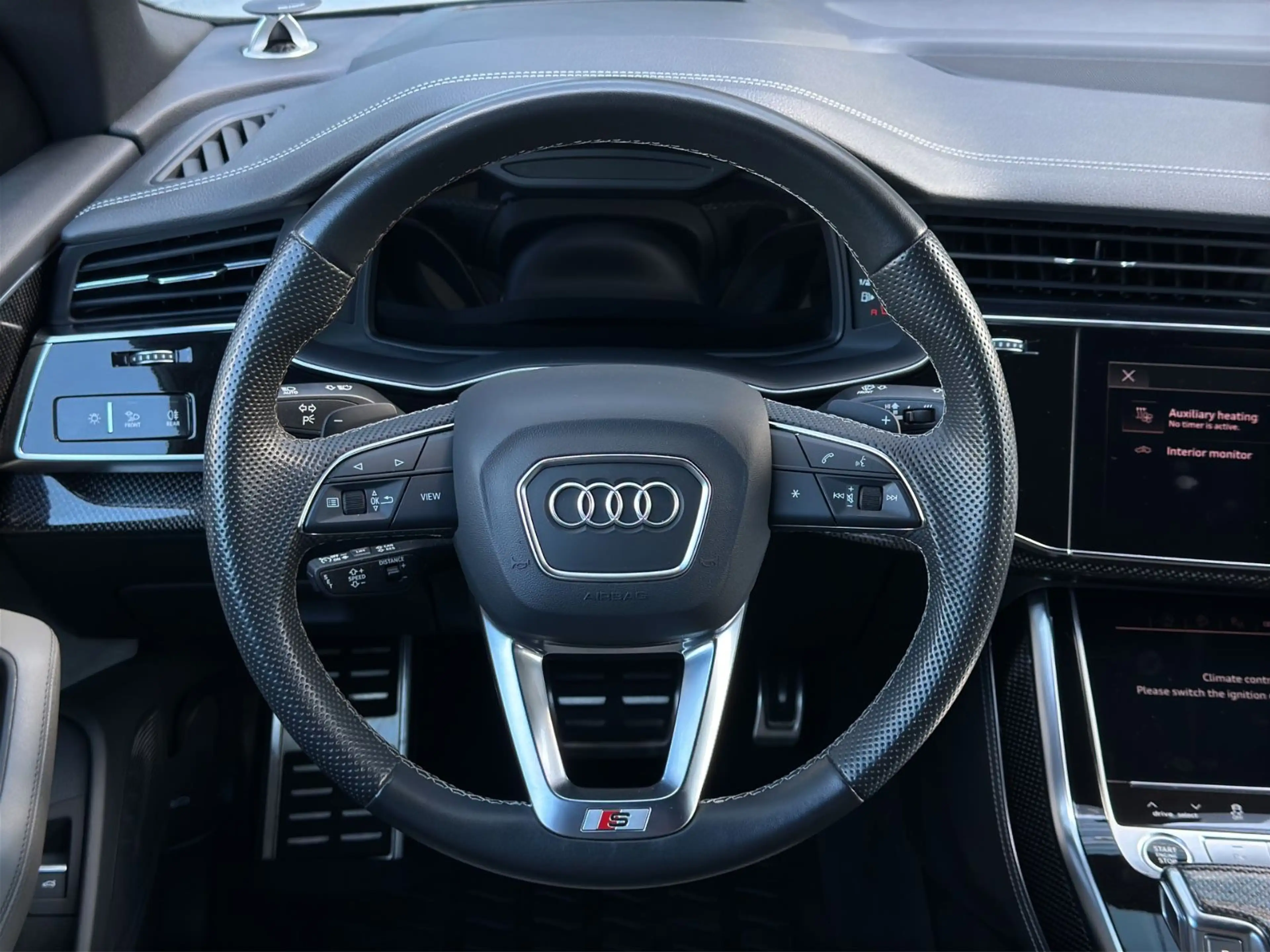Audi Q8 TFSI Quattro Competition°B&O°PANO°HUD°MASS° — photo 8