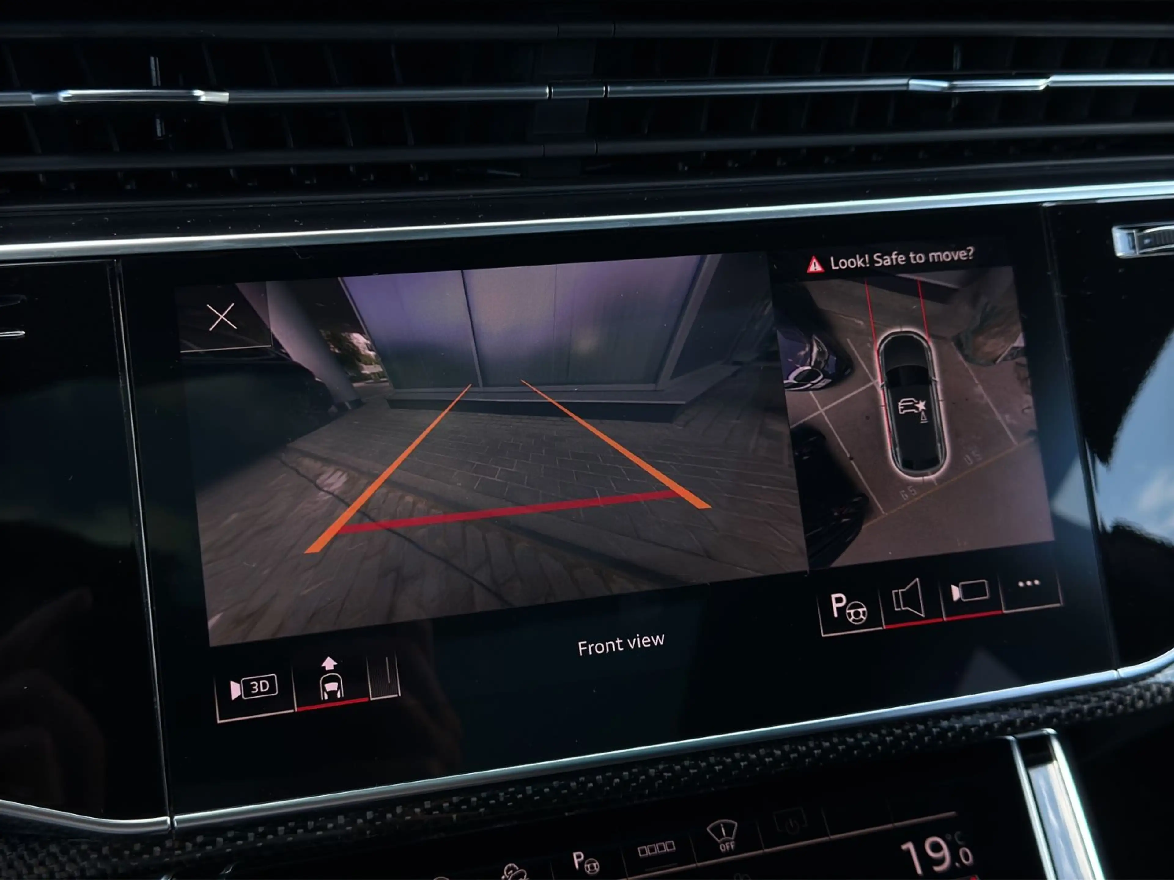 Audi Q8 TFSI Quattro Competition°B&O°PANO°HUD°MASS° — photo 11