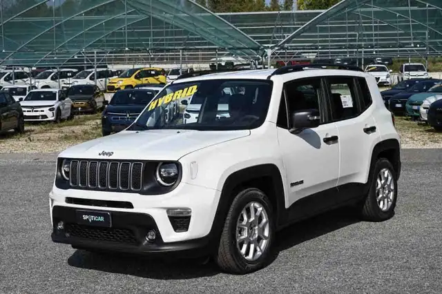 Jeep Renegade 1.5 Turbo T4 MHEV Altitude