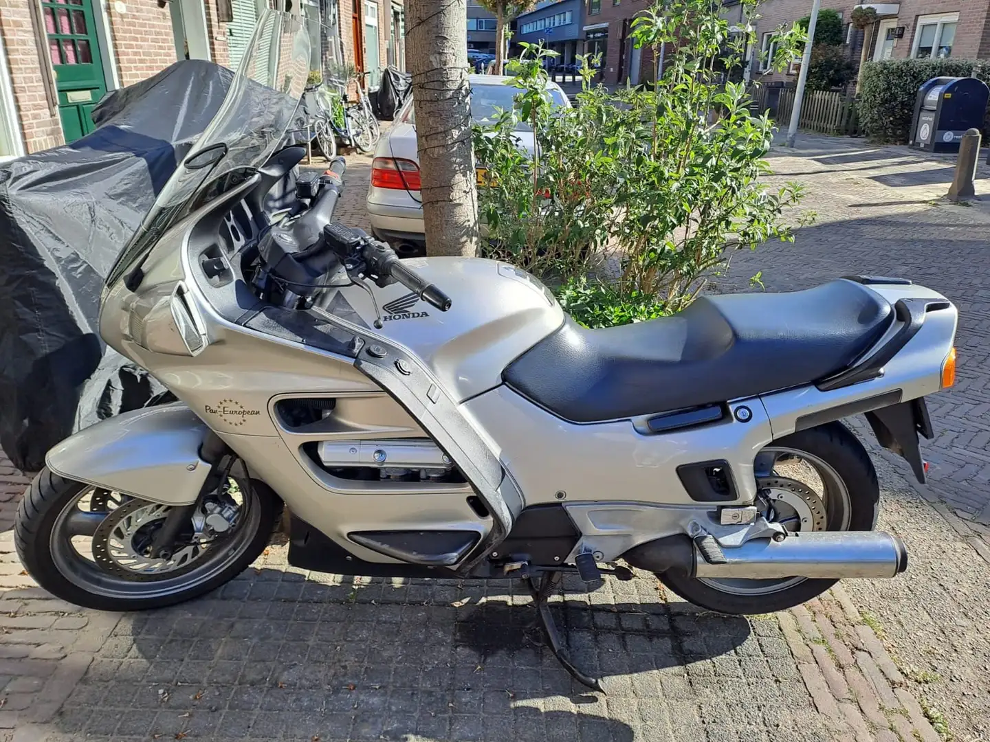 Honda Pan European St 1100 Argent - 2
