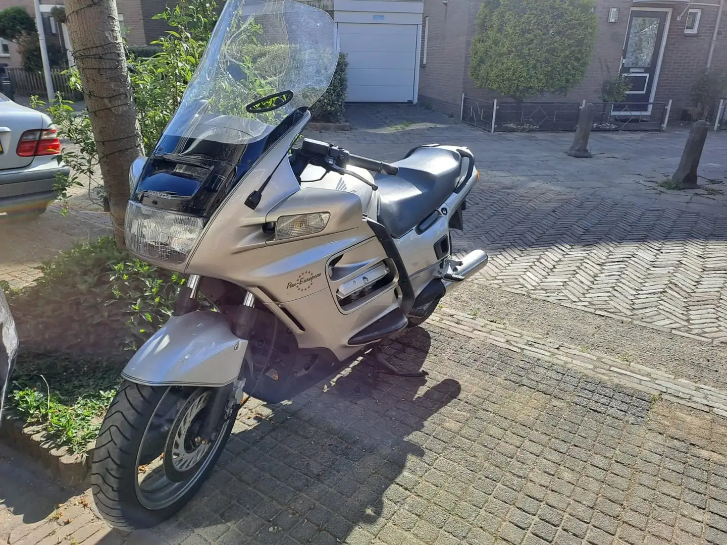 Honda Pan European St 1100 Argent - 1