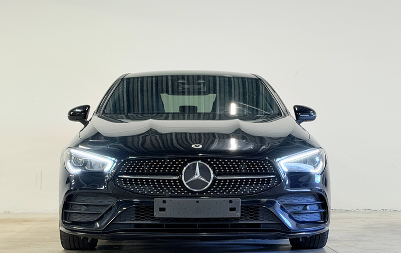 Mercedes-Benz CLA 180 CLA 180d AMG Line Night Pack — photo 2