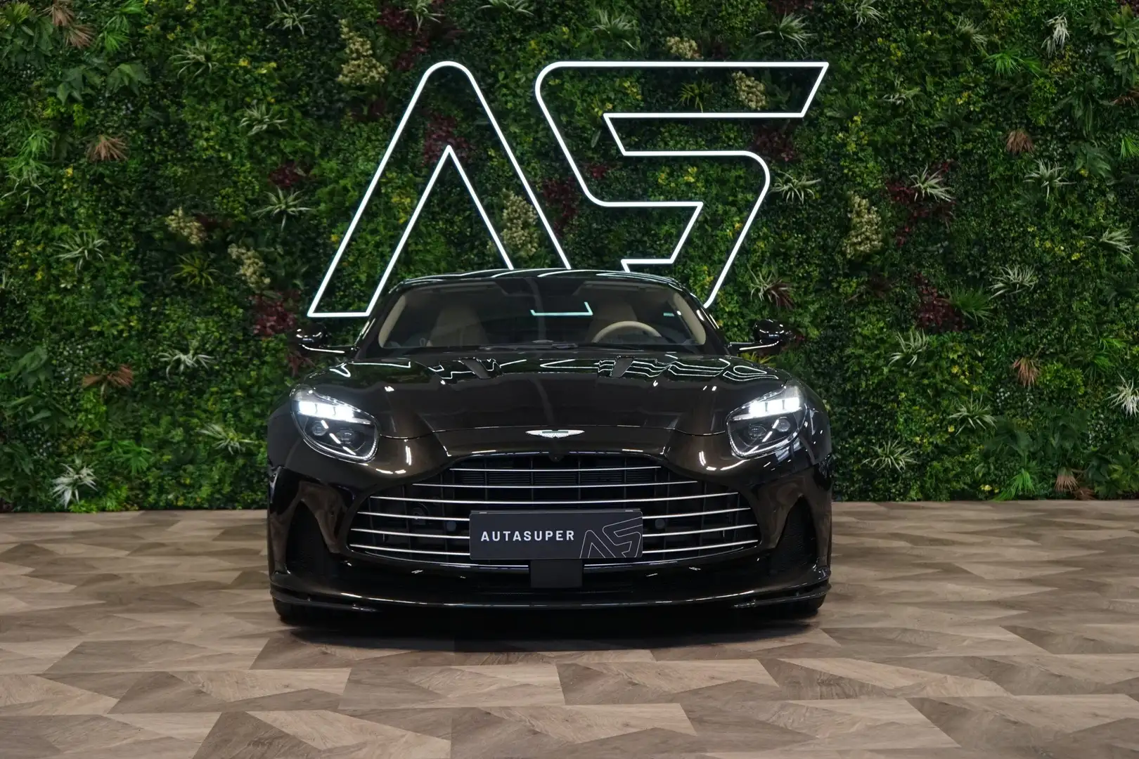 Aston Martin DB12 4.0 V8 Bi-turbo 680 ch - Carbone Groen - 2