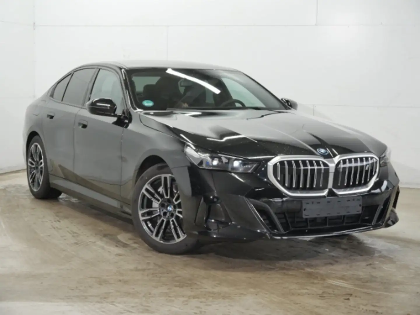 BMW i5 eDrive40 M-Sport AHK 19'' B&W HiFi DA-Prof PA+ adL Noir - 2