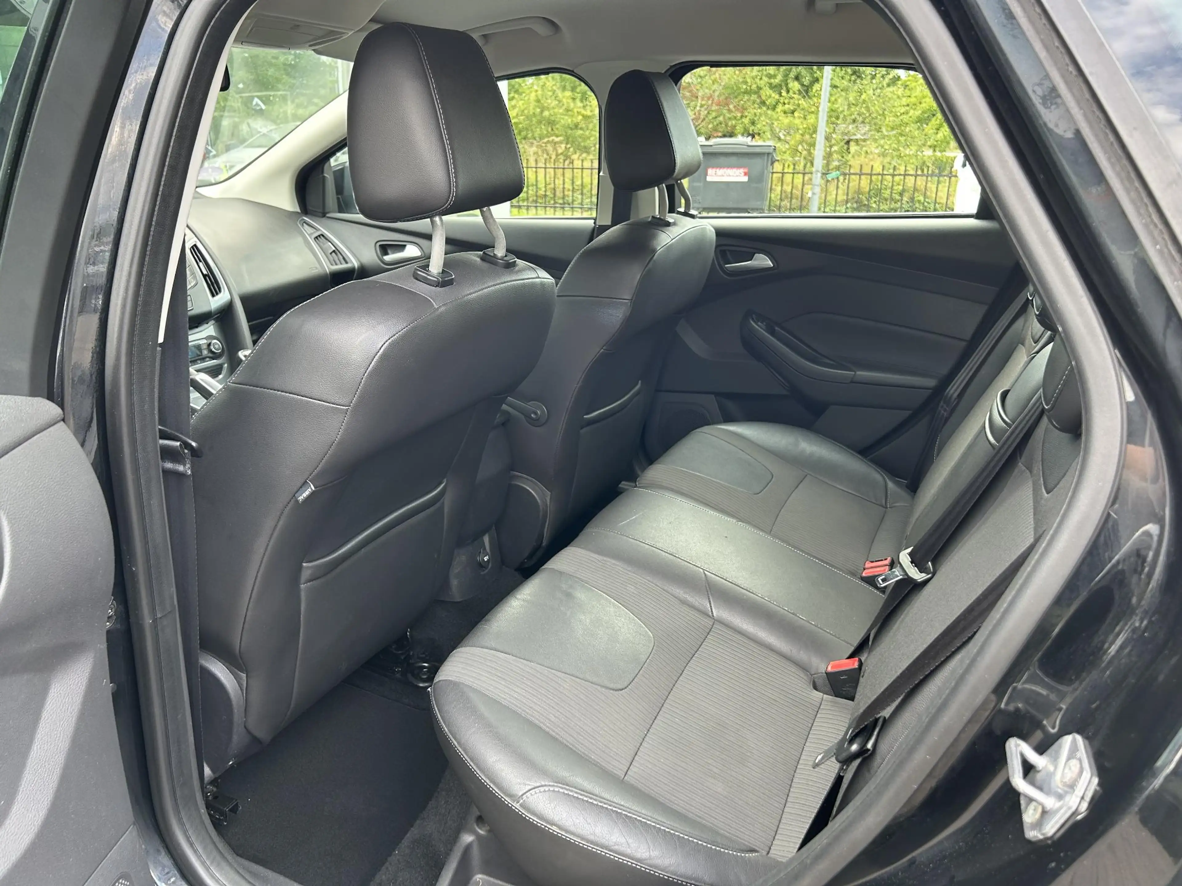 Ford Focus Wagon 1.6 TI-VCT titanium ecc airco/cruise control — photo 15