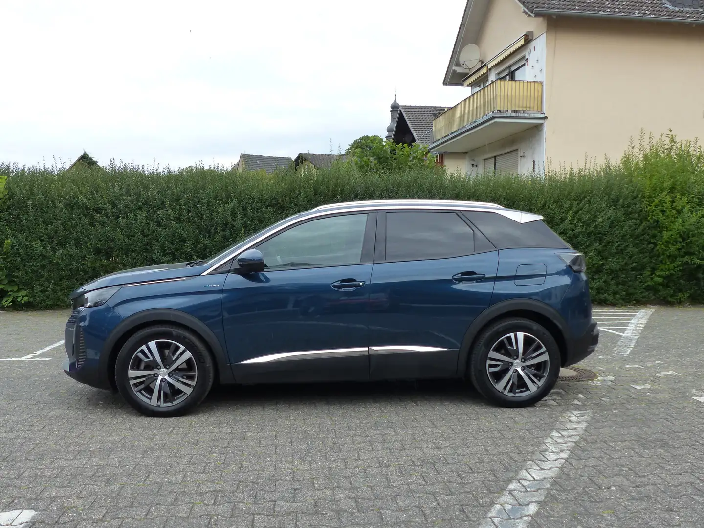 Peugeot 3008 3008 Plug-in Hybrid Hybrid 225 e-EAT8 Allure Pack - 2