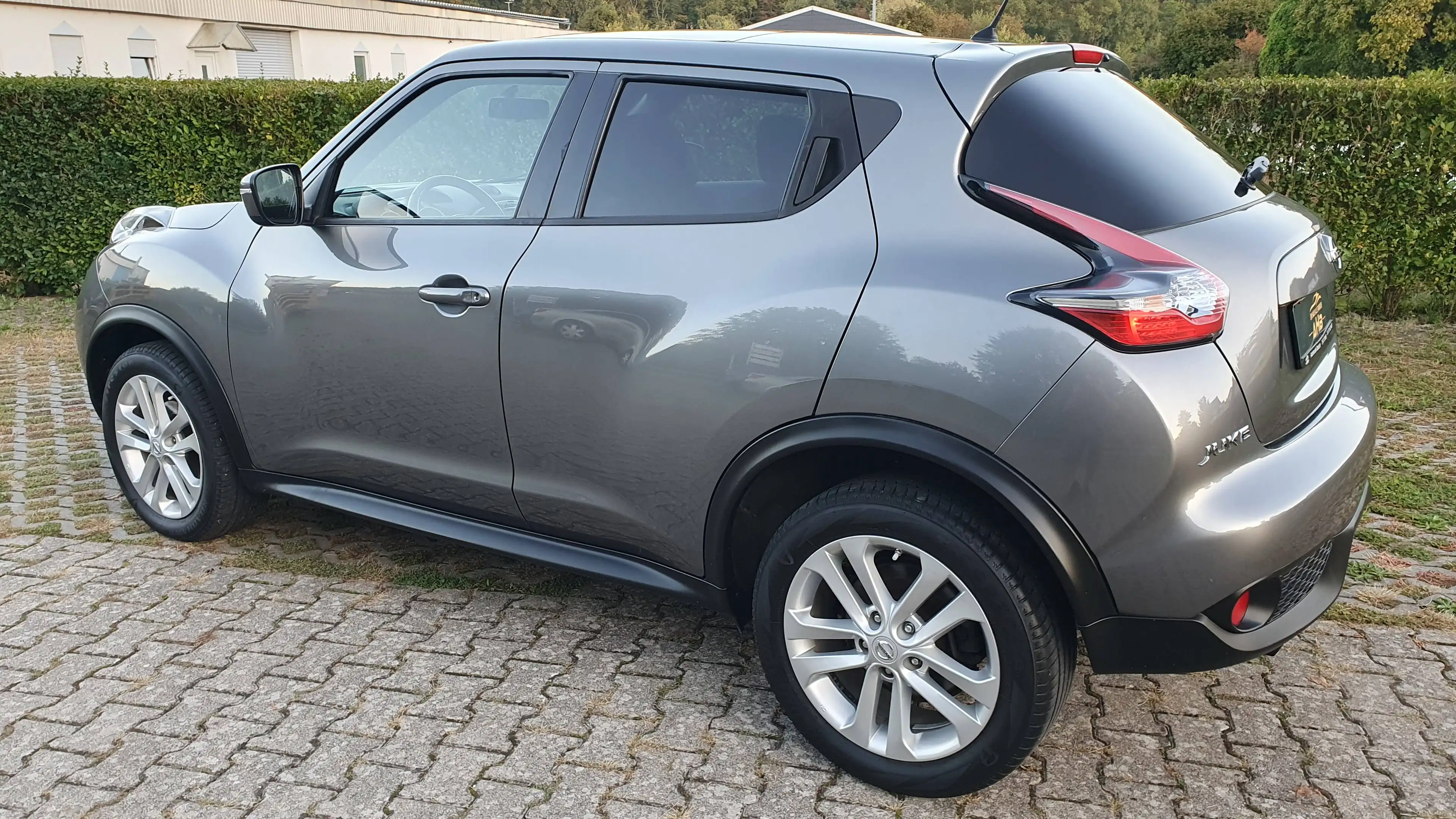 Nissan Juke Acenta 1,2 Turbo / Panora. / Navi / Kamera / TÜV 2028 — photo 4
