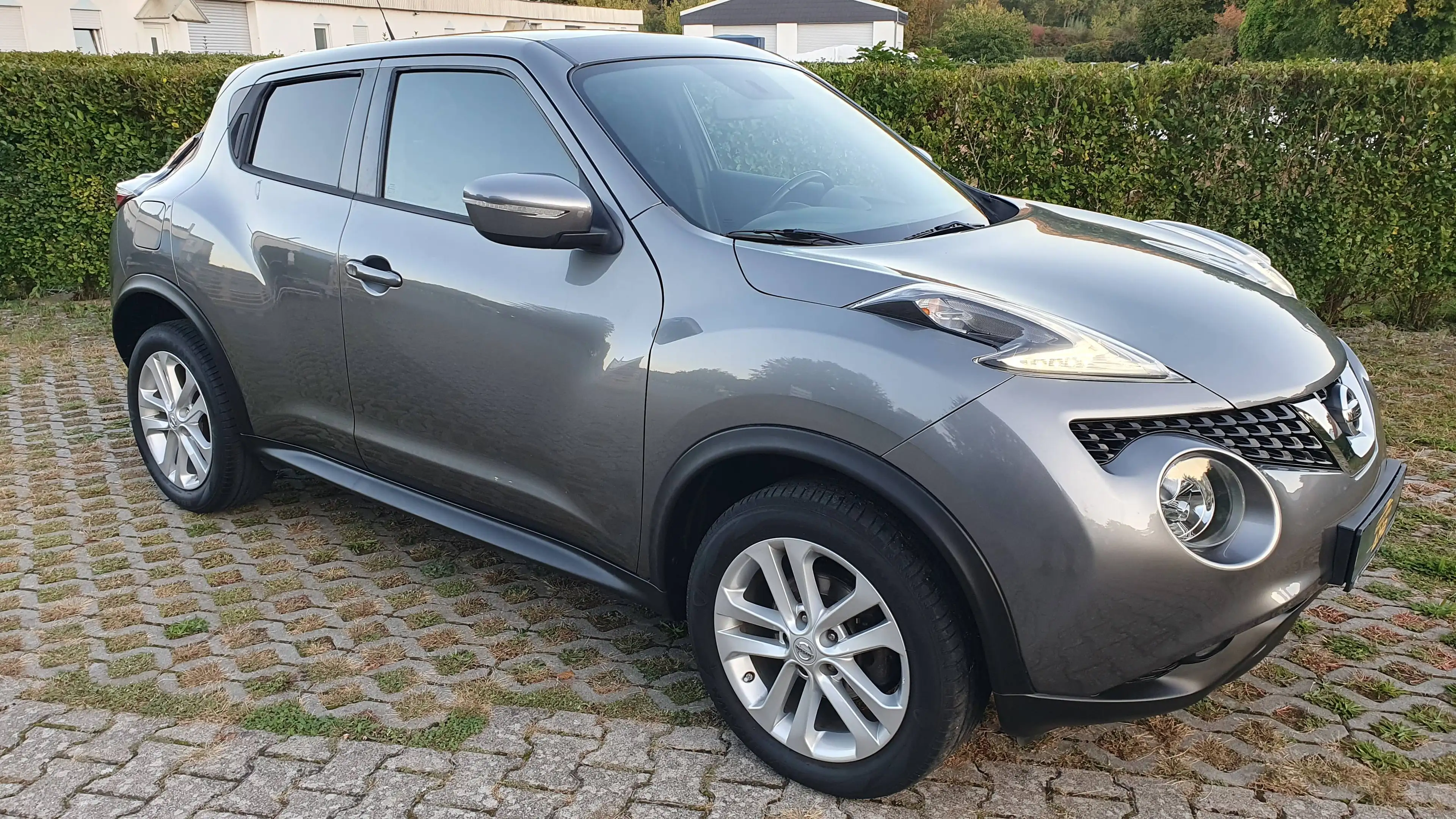 Nissan Juke Acenta 1,2 Turbo / Panora. / Navi / Kamera / TÜV 2028