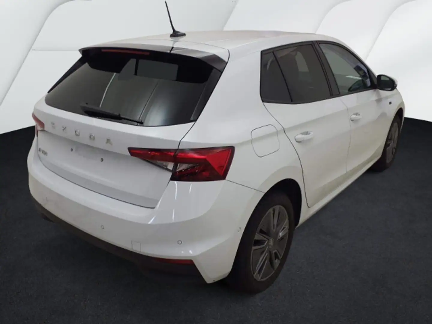 Skoda Fabia 1.0 TSI DSG Tour LED+ACC+Kamera+Navi+App+S Weiß - 2