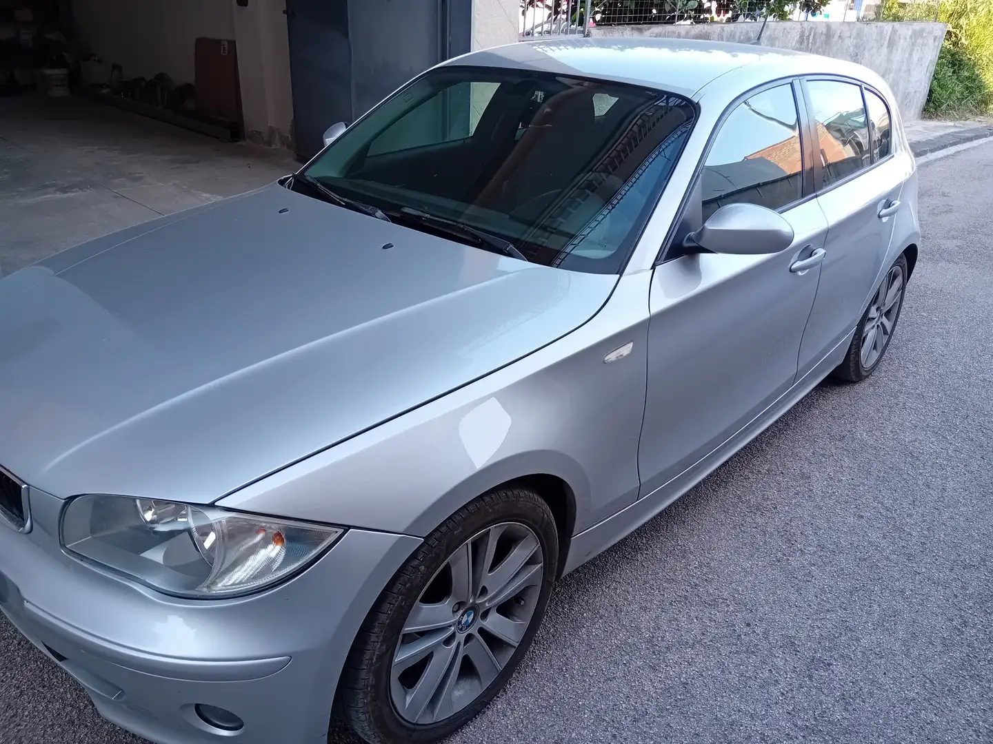 BMW 118 118d Eletta - 1