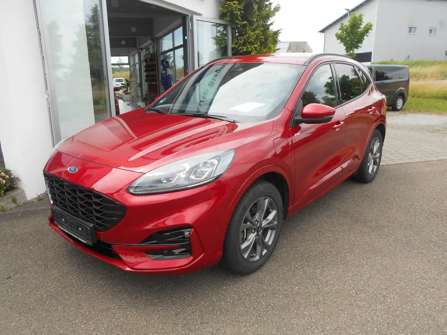 Ford Kuga Plug-In Hybrid ST-Line X m. Fahrerassist.-Paket Rot - 1