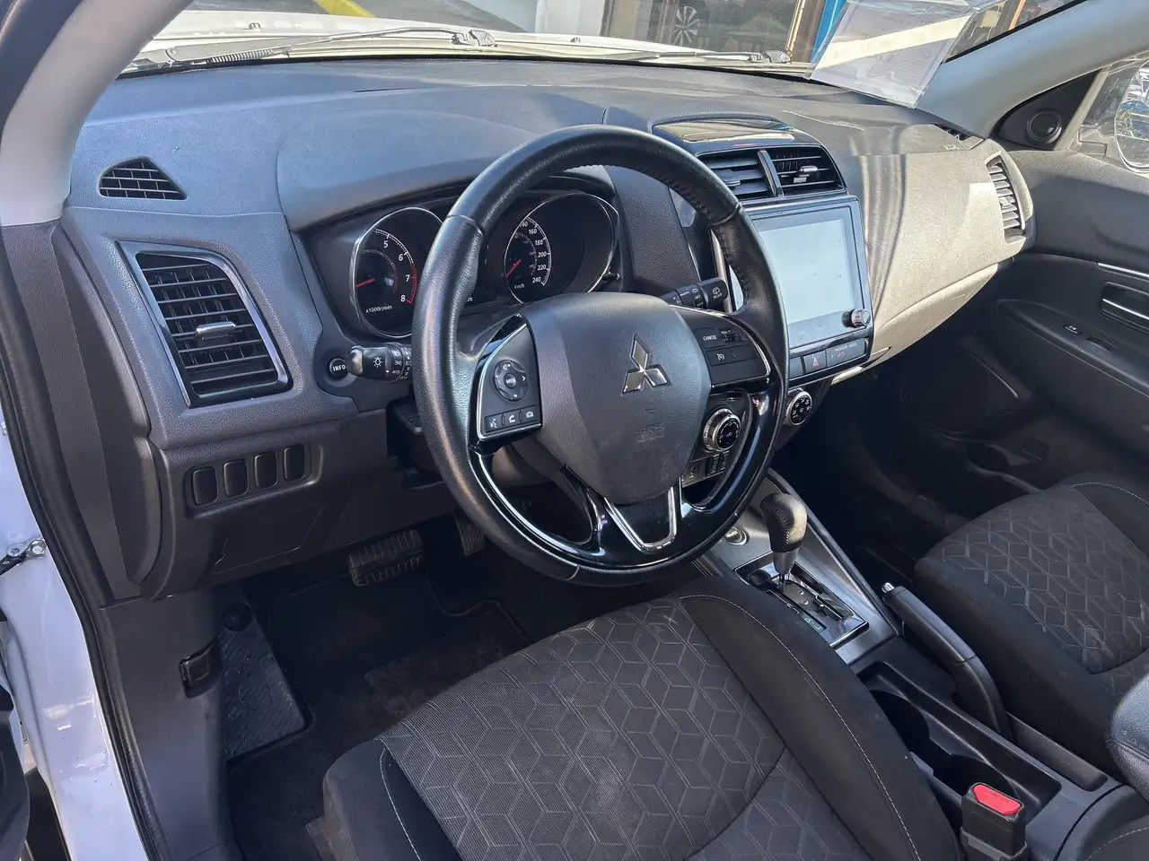Mitsubishi RVR снимка Mitsubishi RVR