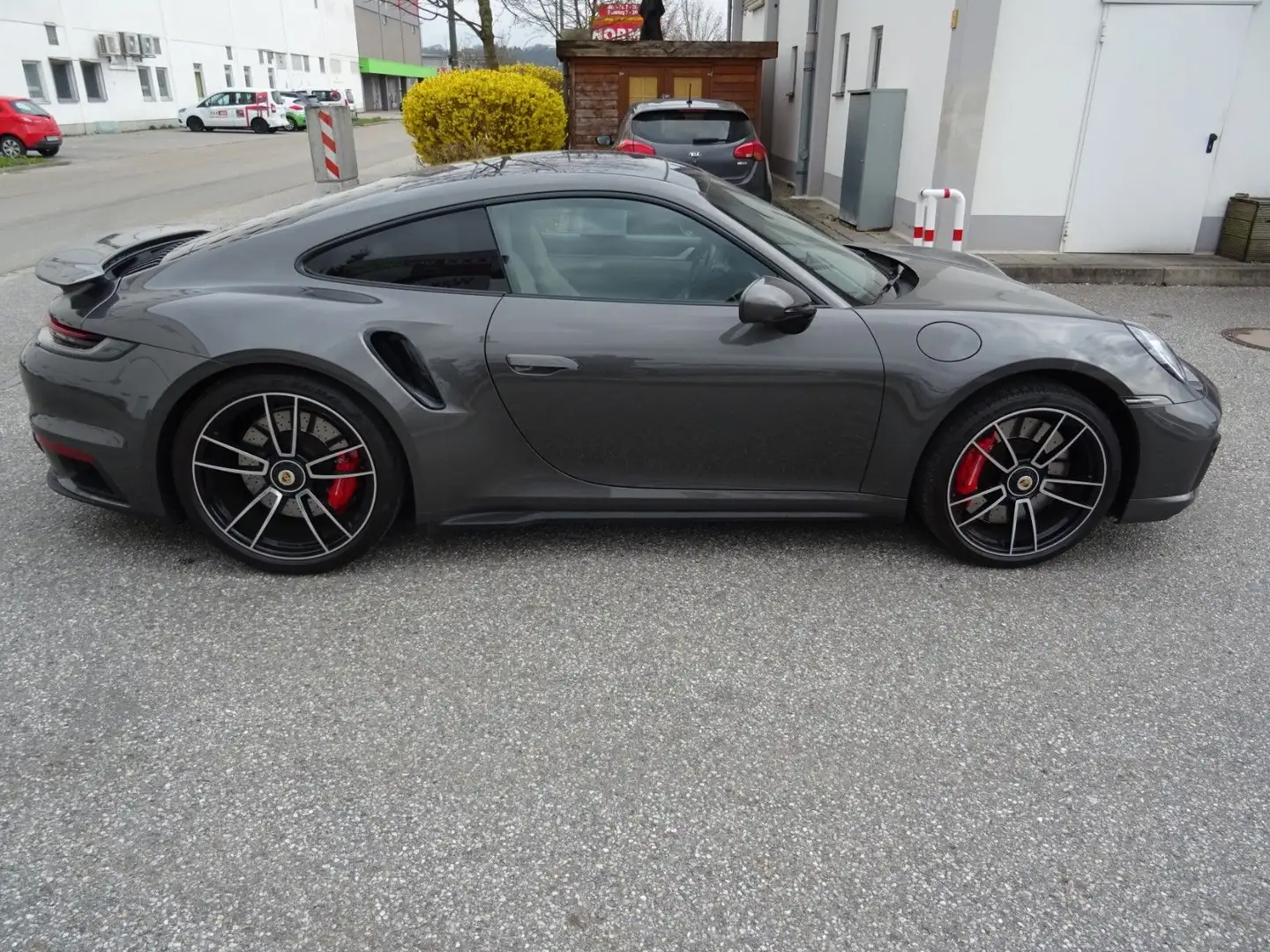 Porsche 991 Turbo /581 PS Grau - 2