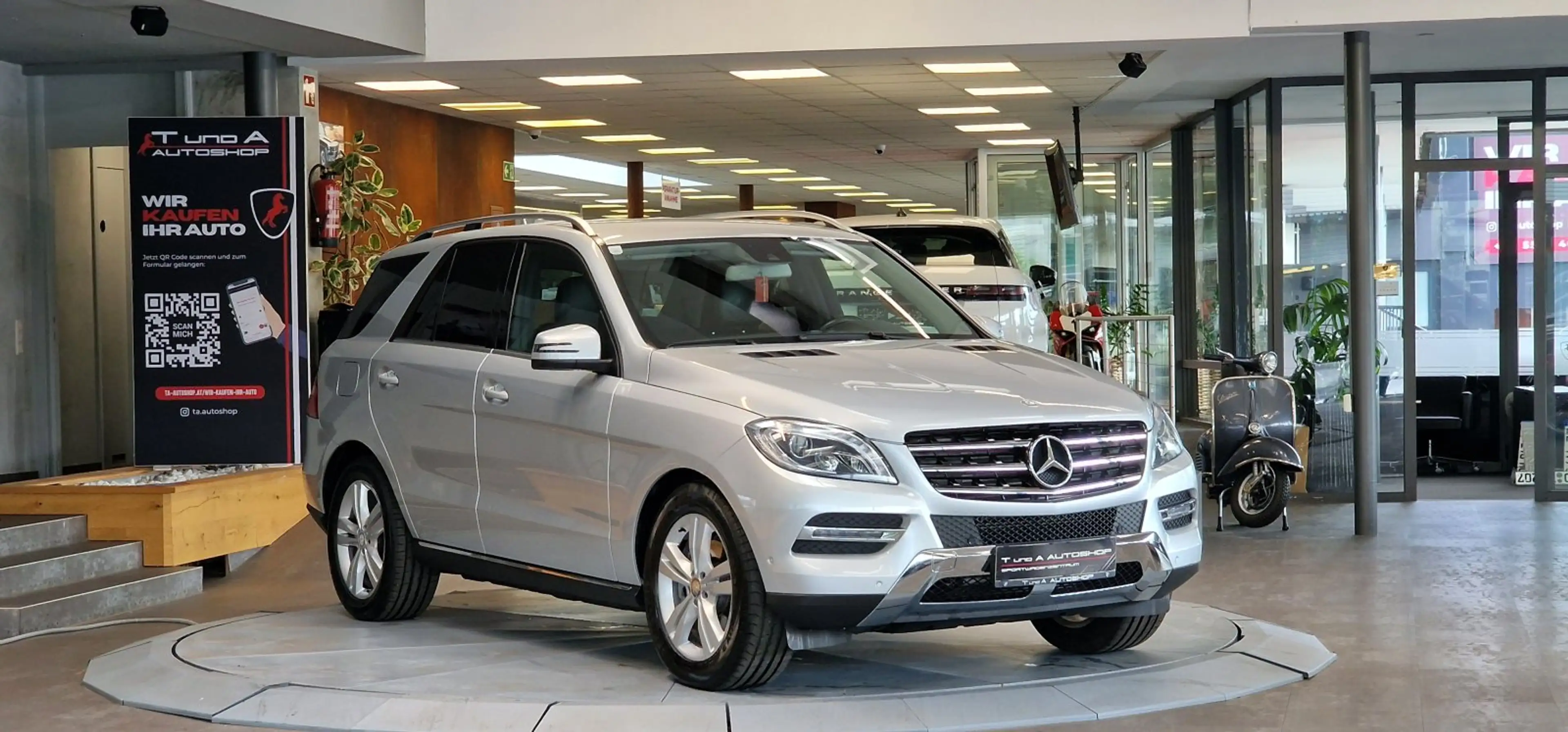 Mercedes-Benz ML 250 BlueTEC 4Matic Aut. *19Zoll*LED*Luftfederung* — photo 3