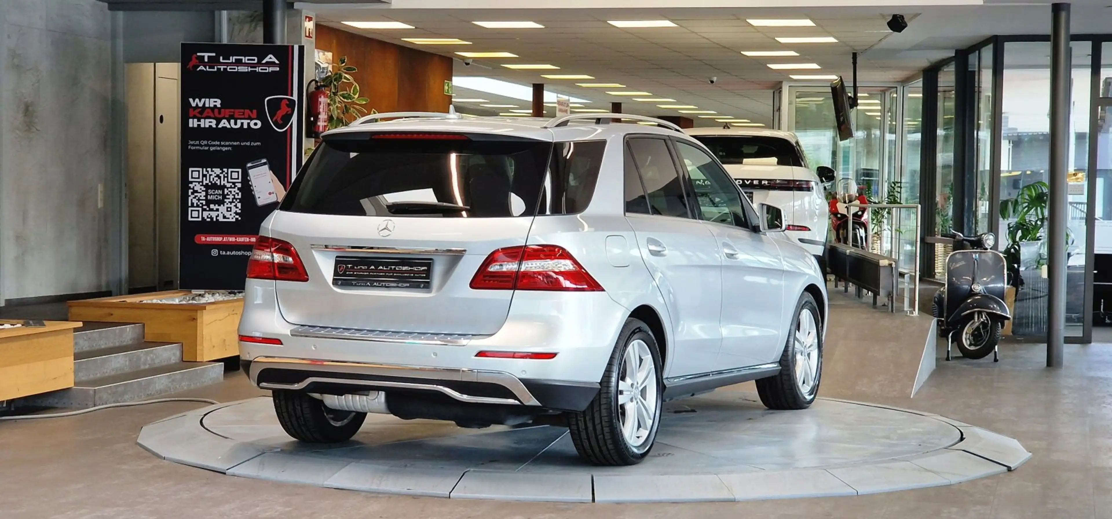 Mercedes-Benz ML 250 BlueTEC 4Matic Aut. *19Zoll*LED*Luftfederung* — photo 6