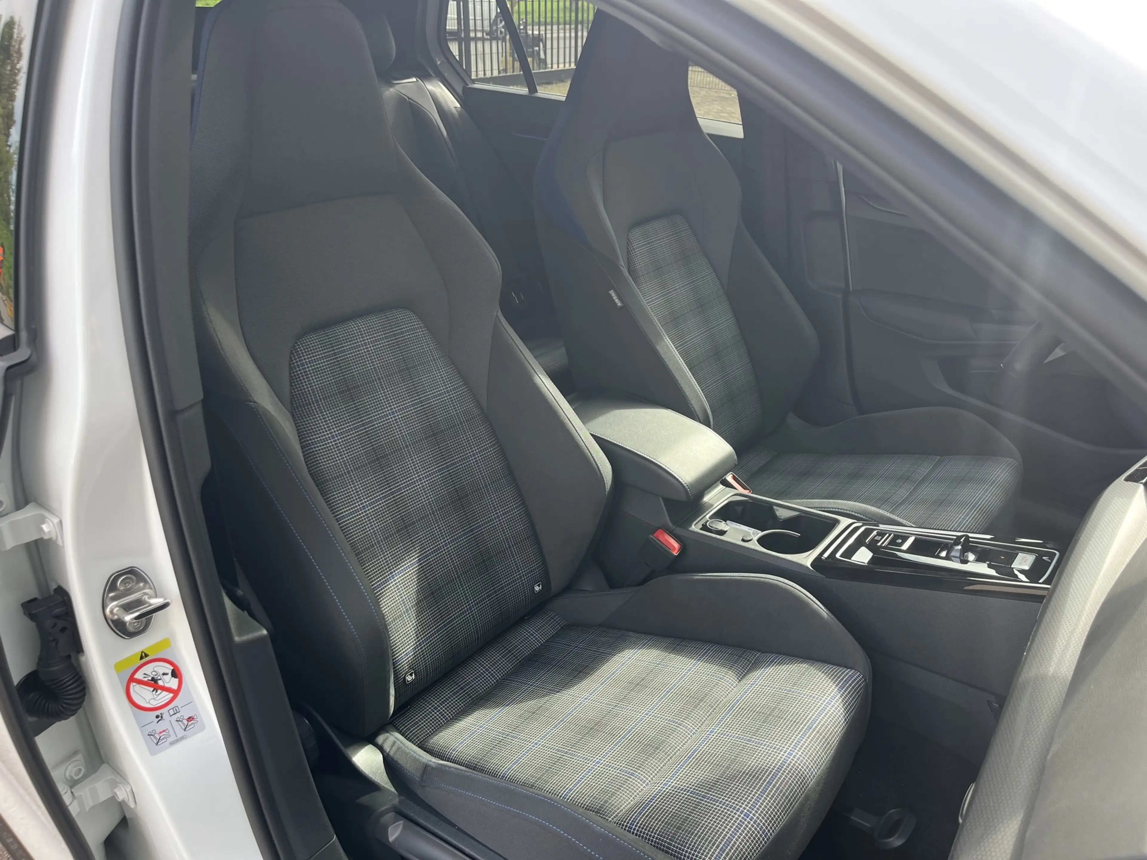 Volkswagen Golf GTE 1.4 eHybrid Panodak, Virtual — photo 18
