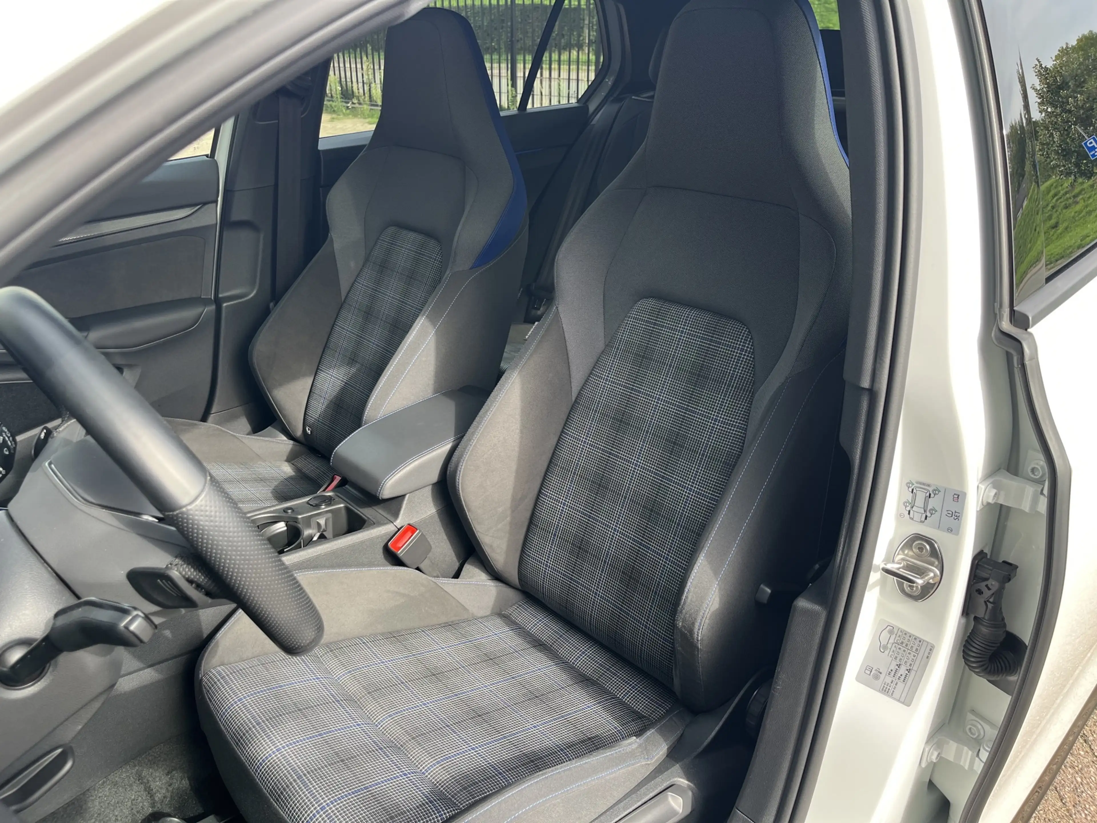 Volkswagen Golf GTE 1.4 eHybrid Panodak, Virtual — photo 22