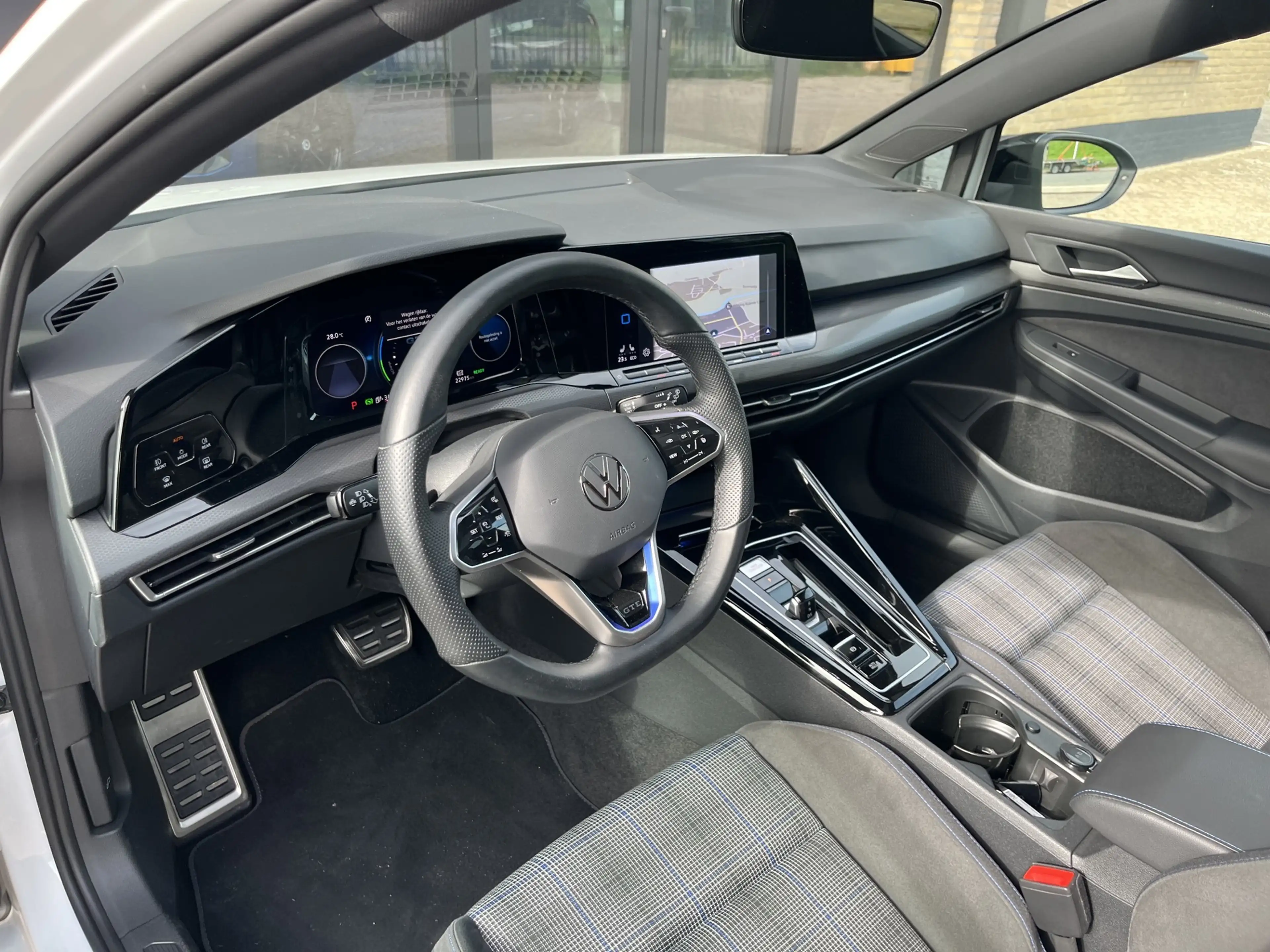 Volkswagen Golf GTE 1.4 eHybrid Panodak, Virtual — photo 21