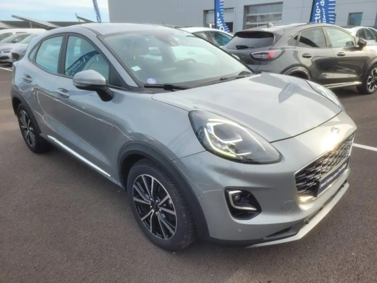 Ford Puma 1.0 EcoBoost 125ch mHEV Titanium Business Grau - 2