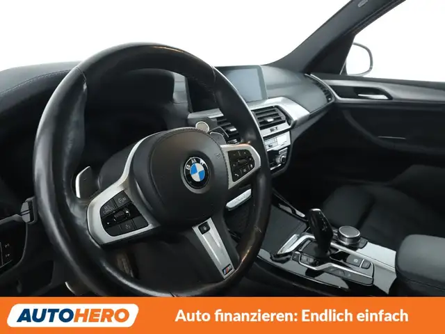 BMW X3 view 11