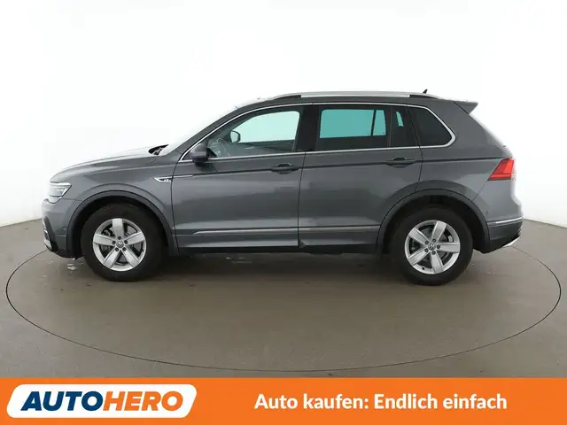 Volkswagen Tiguan view 3