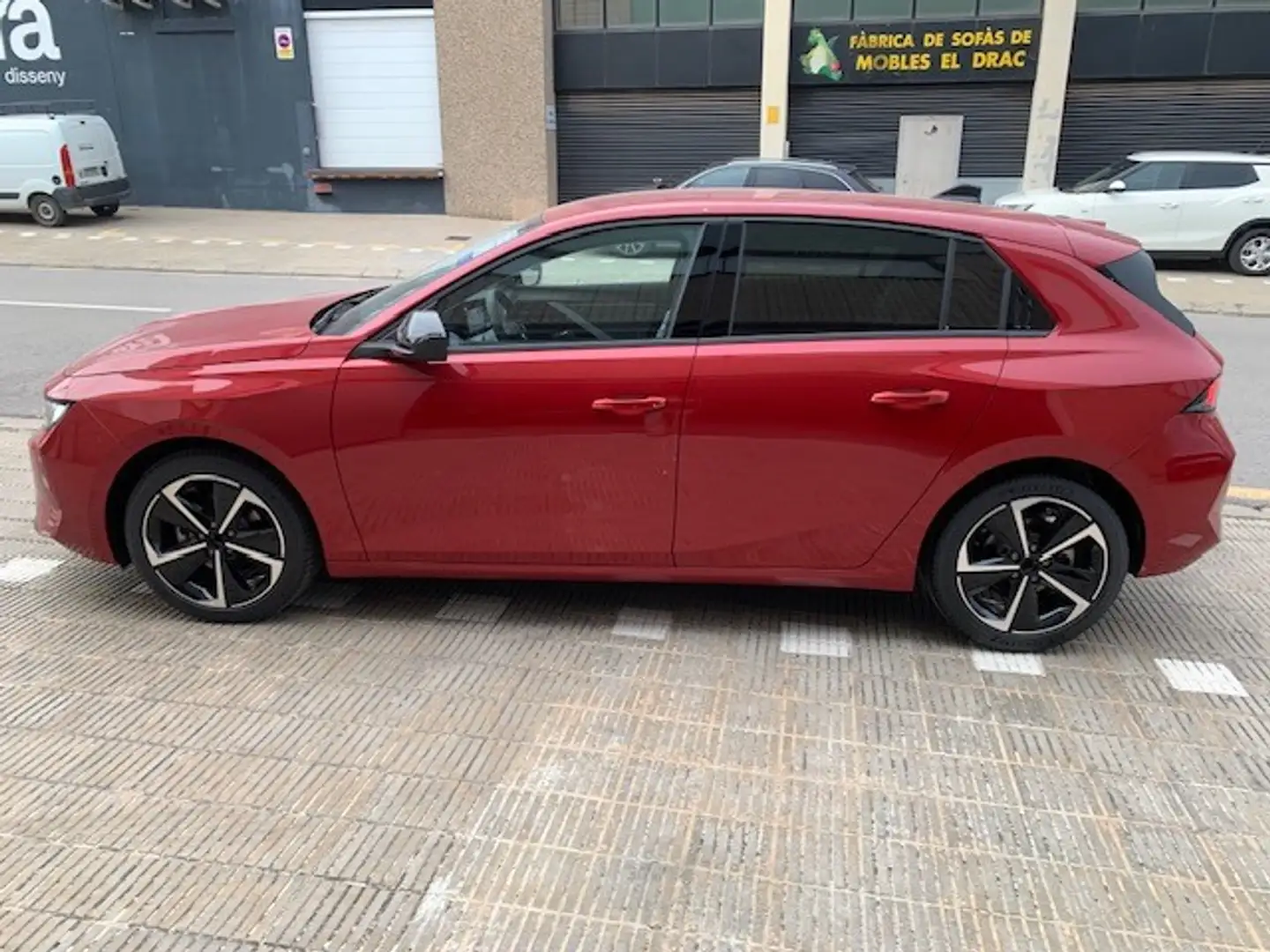 Opel Astra 1.2T XHL S/S Tech Edition 110 - 2