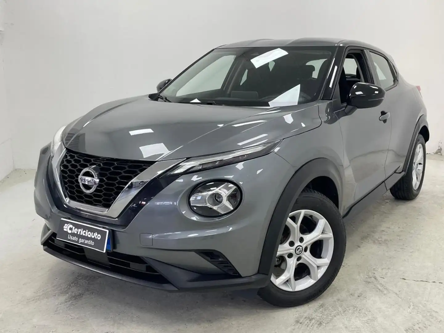Nissan Juke 1.0 DIG-T 114 CV Acenta Grigio - 1