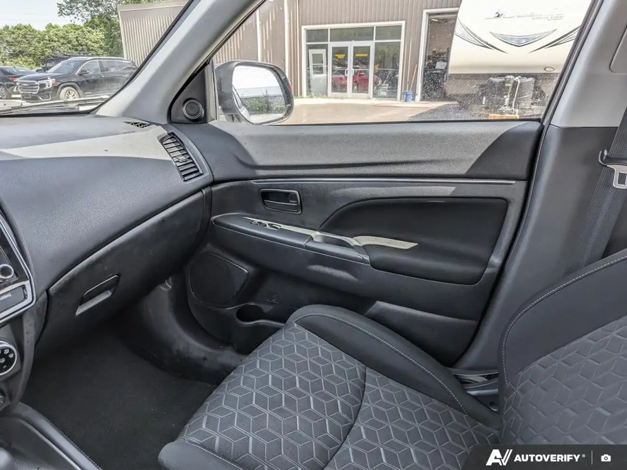 Mitsubishi RVR photo Mitsubishi RVR