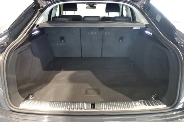 Audi Q8 55 e-tron quattro business Ansicht 20