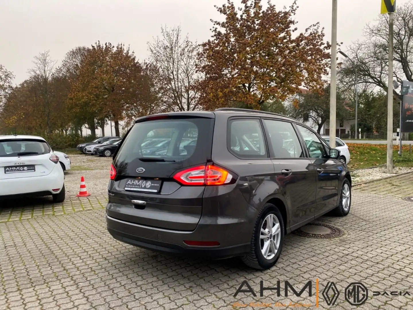 Ford Galaxy Business 7-Sitzer NUR AN HÄNDLER EXPORT Gris - 2