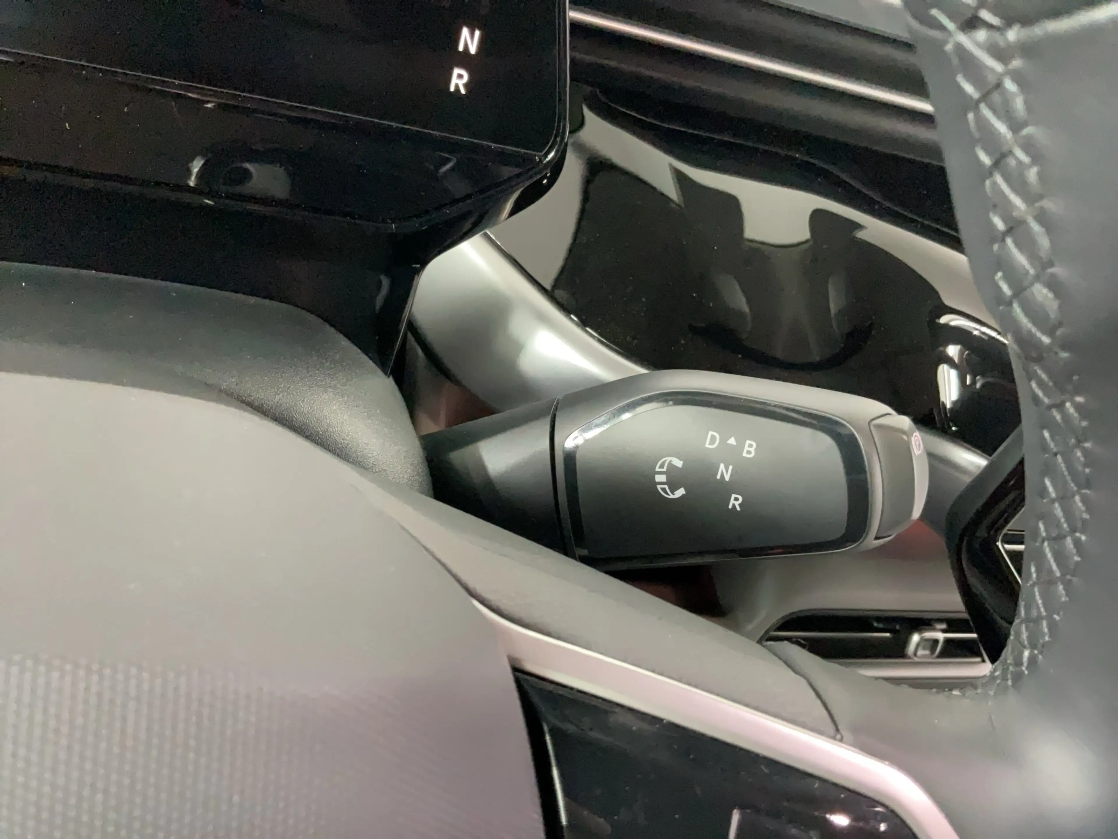Volkswagen ID. Buzz Pro kR 150KW 77KW 1-G DSG ACC AHK Kam. LED Navi PD — photo 13