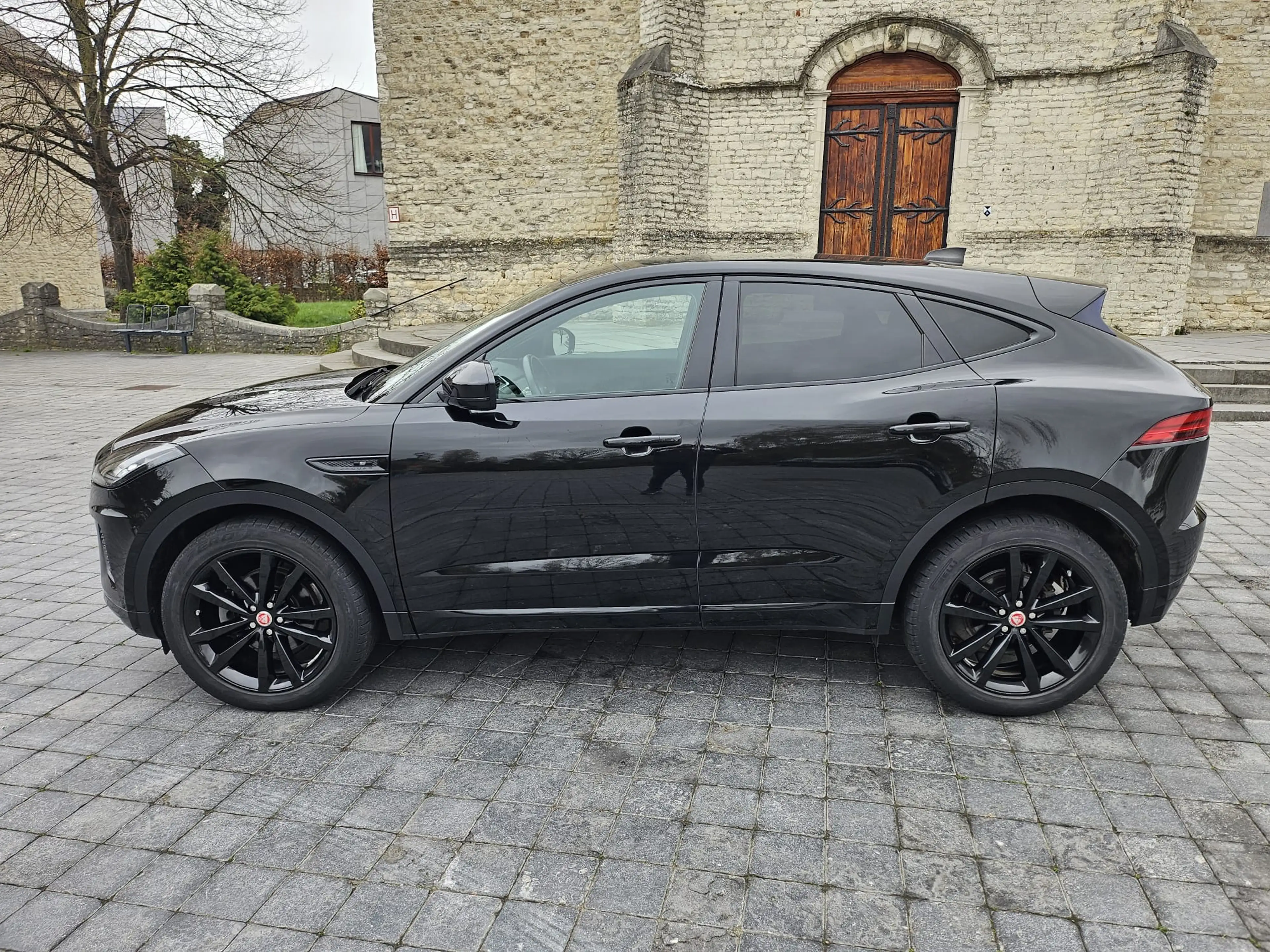 Jaguar E-Pace E-Pace 2.0 D AWD R-Dynamic (EU6.2) — photo 7