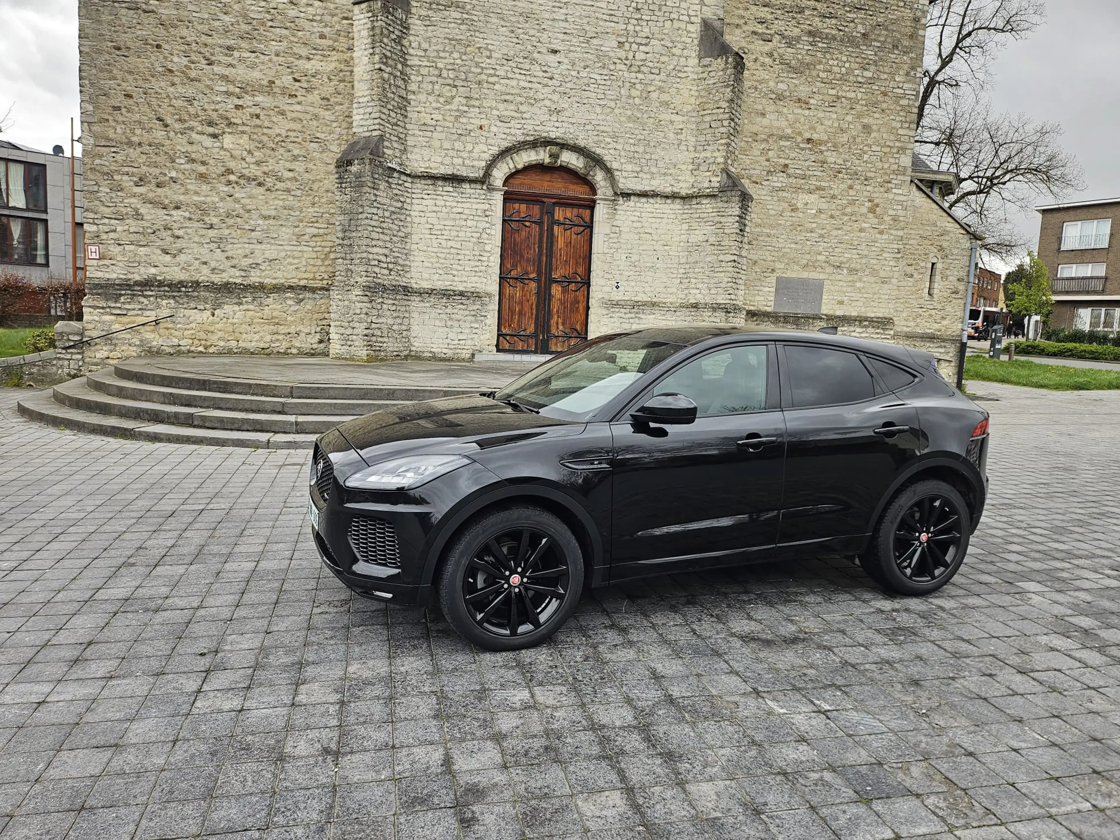 Jaguar E-Pace E-Pace 2.0 D AWD R-Dynamic (EU6.2) — photo 3