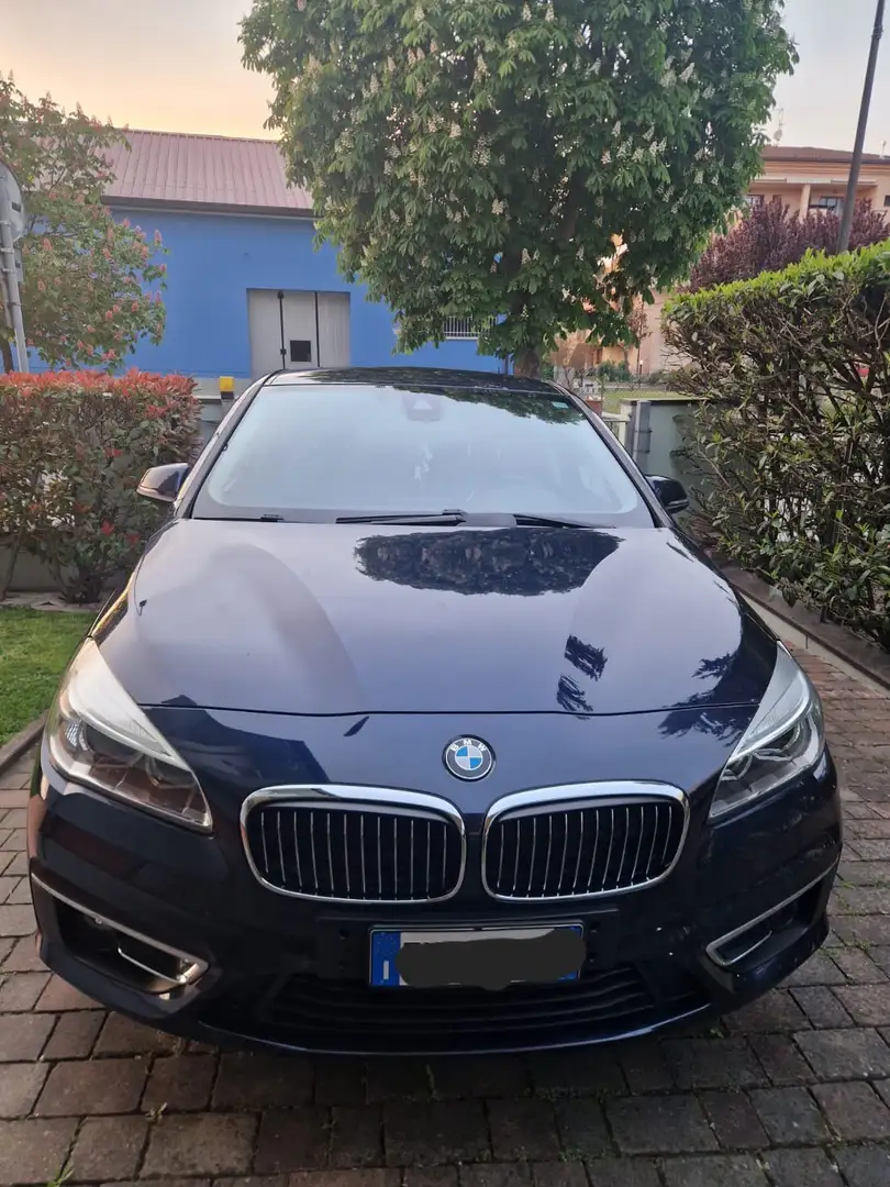 BMW 216 216d Active Tourer Luxury Modrá - 2