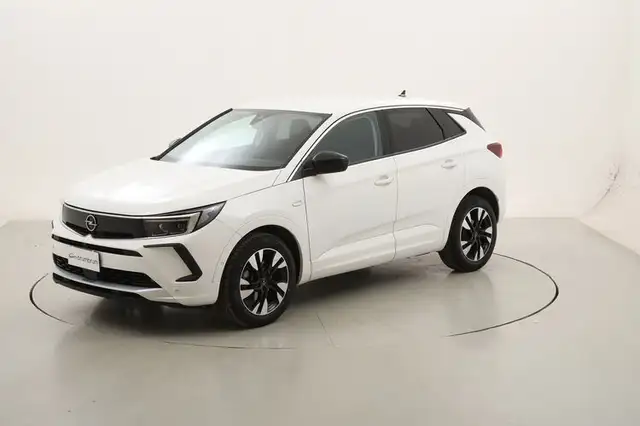 Opel Grandland X Business Elegance AT8 1.5 Diesel 131CV