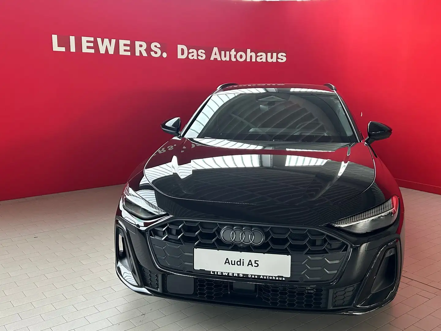 Audi A5 e-hybrid quattro 270 kW Schwarz - 1