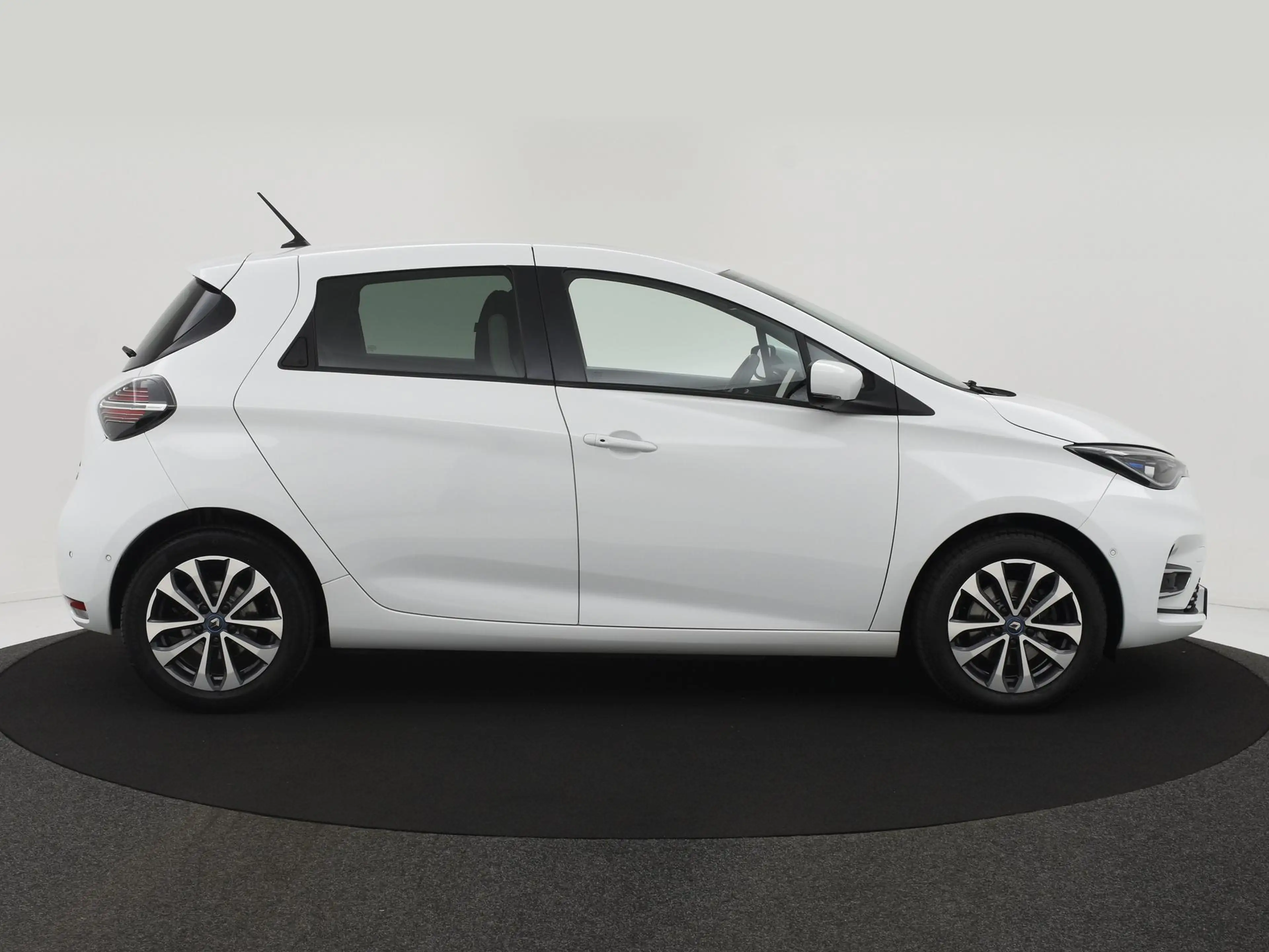 Renault ZOE R135 Intens 52 kWh (ex Accu) SOH90.5%|NAVI|CARPLAY — photo 4