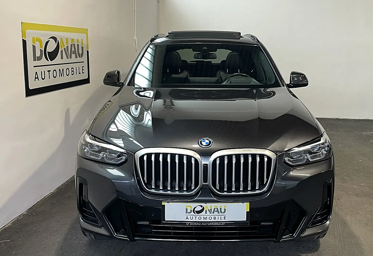 BMW X3 xDrive30e PHEV Aut. * M Paket * Leder * HeadUp ... Schwarz - 2