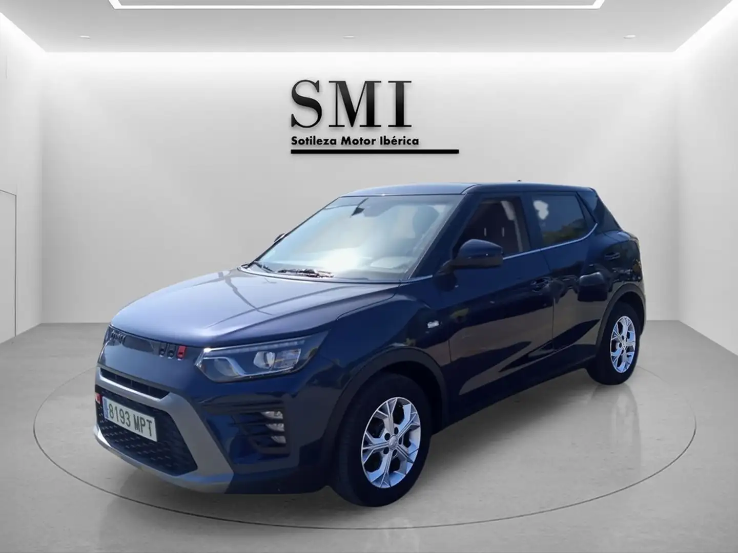 SsangYong Tivoli G15 Line LP 4x2 Blanco - 1