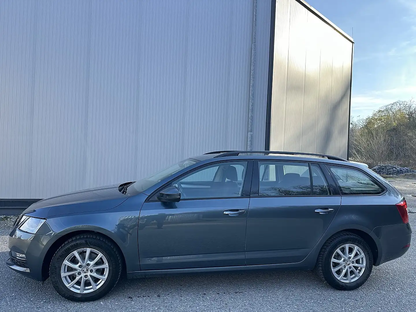 Skoda Octavia Ambition Grau - 2