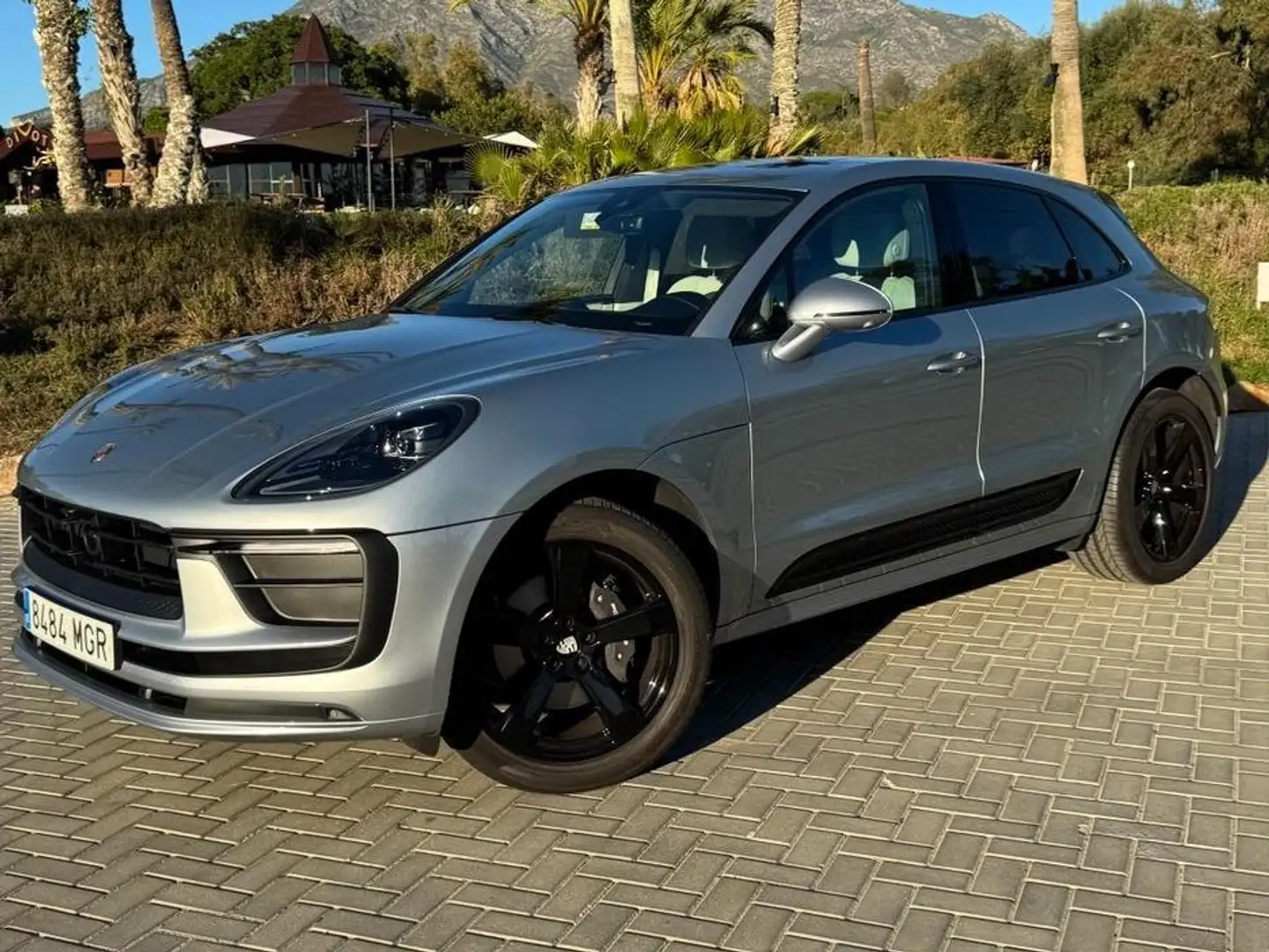 Porsche Macan Macan Aut. Plateado - 2