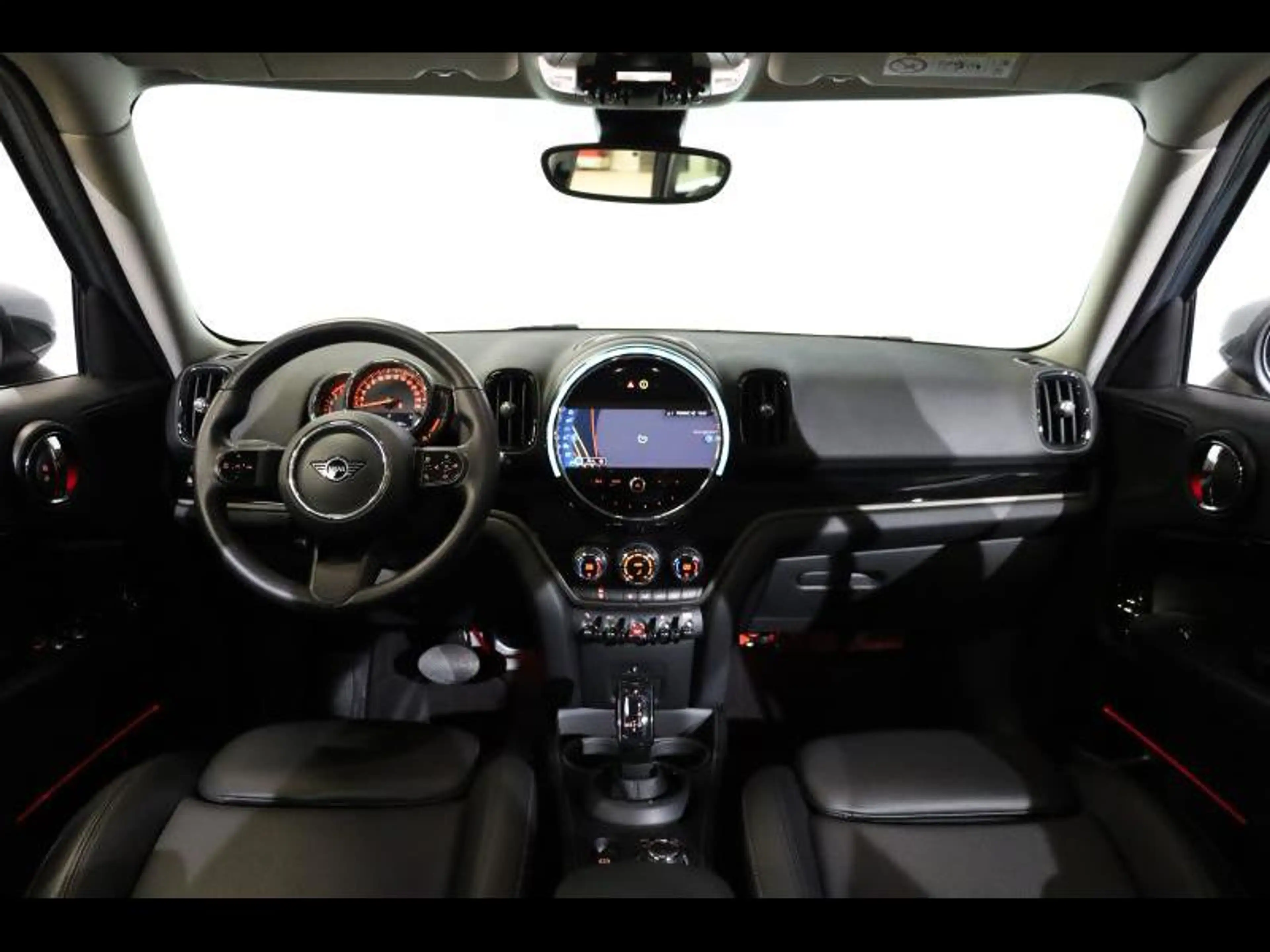 MINI One D Countryman — photo 6