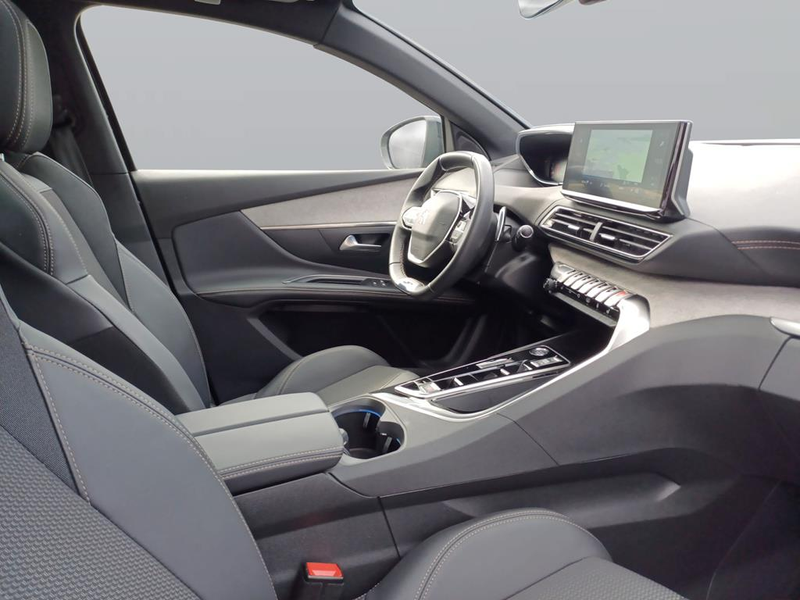 Peugeot 5008 GT HYBRID 136 e-DSC6 — photo 10