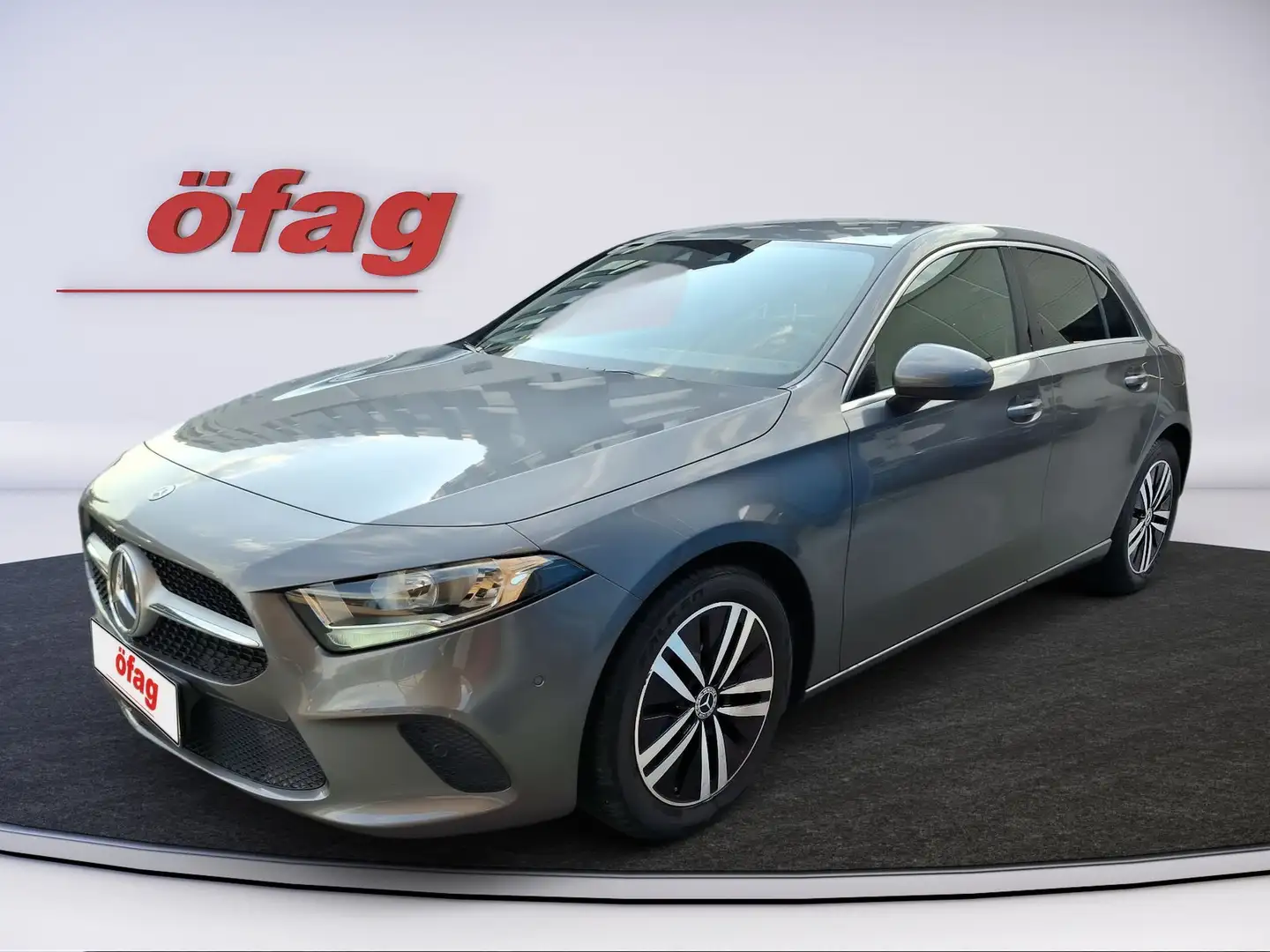 Mercedes-Benz A 180 Navi+SHZ+Kam.+KeyLess+KlimaA+LM+AUT+SpurH Grau - 2