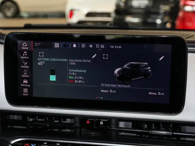 Fiat 500e view 7