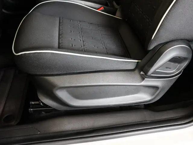 Fiat 500e view 15