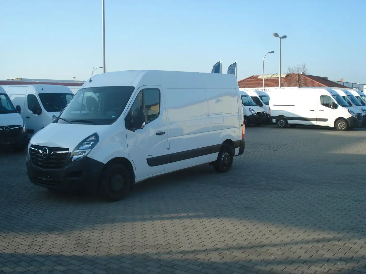 Opel Movano B L2H2 3,5t 44080Km Navi Klima EURO6 PDC Blanc - 1